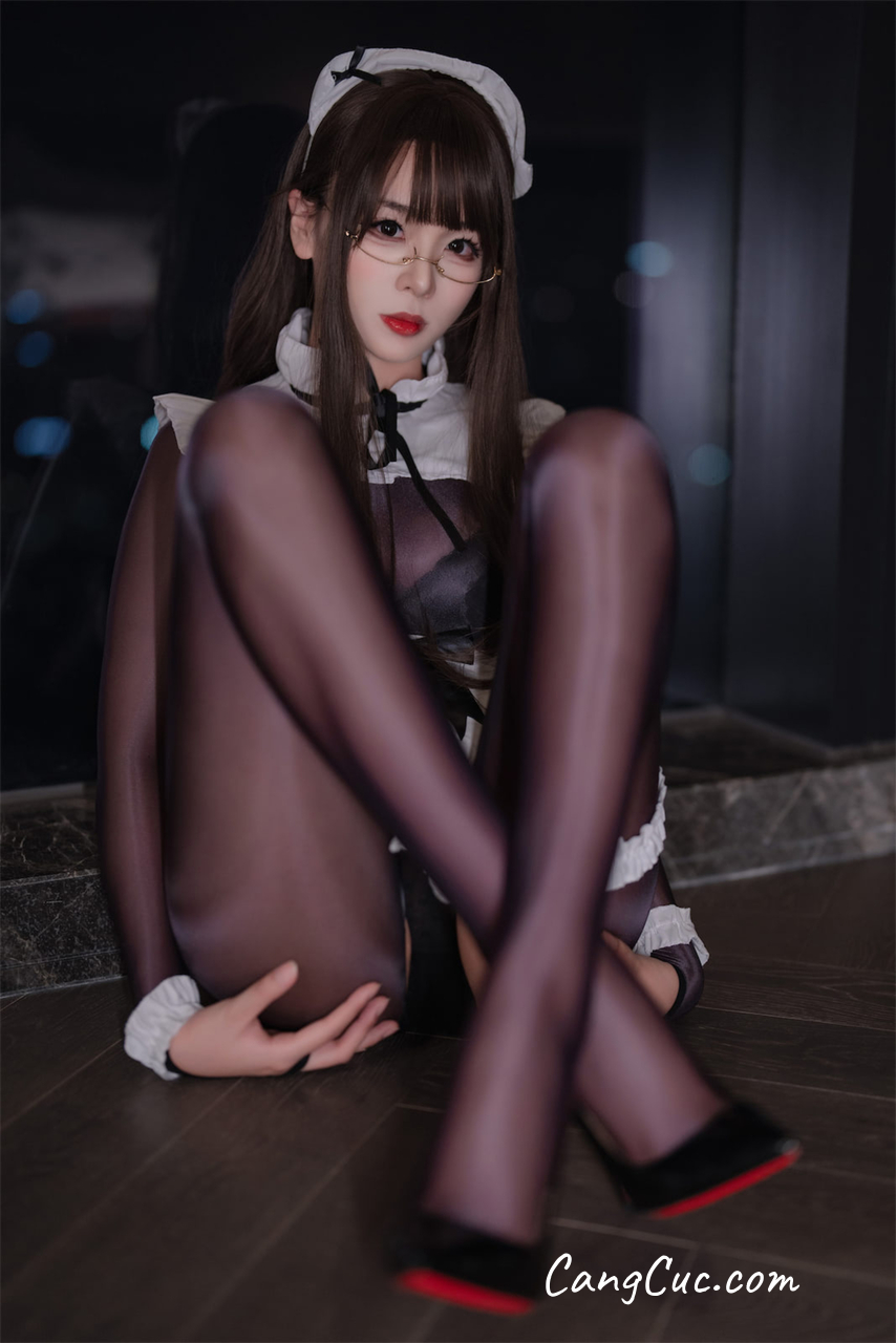 Coser@轩萧学姐 - 连体丝女仆